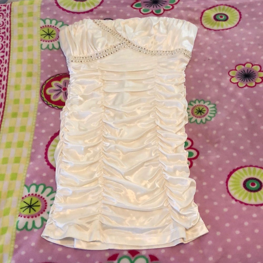 ( City Triangles) Strapless dress